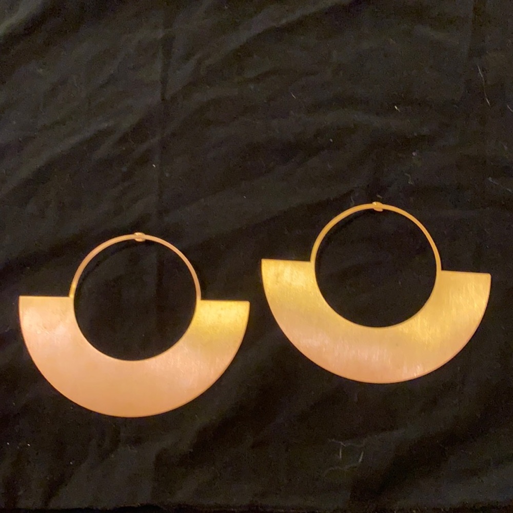 Large minimalist hoops